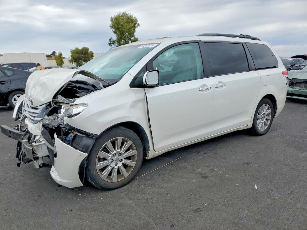 TOYOTA SIENNA