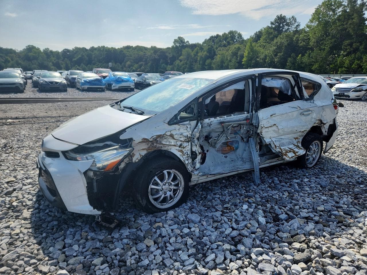 TOYOTA PRIUS V