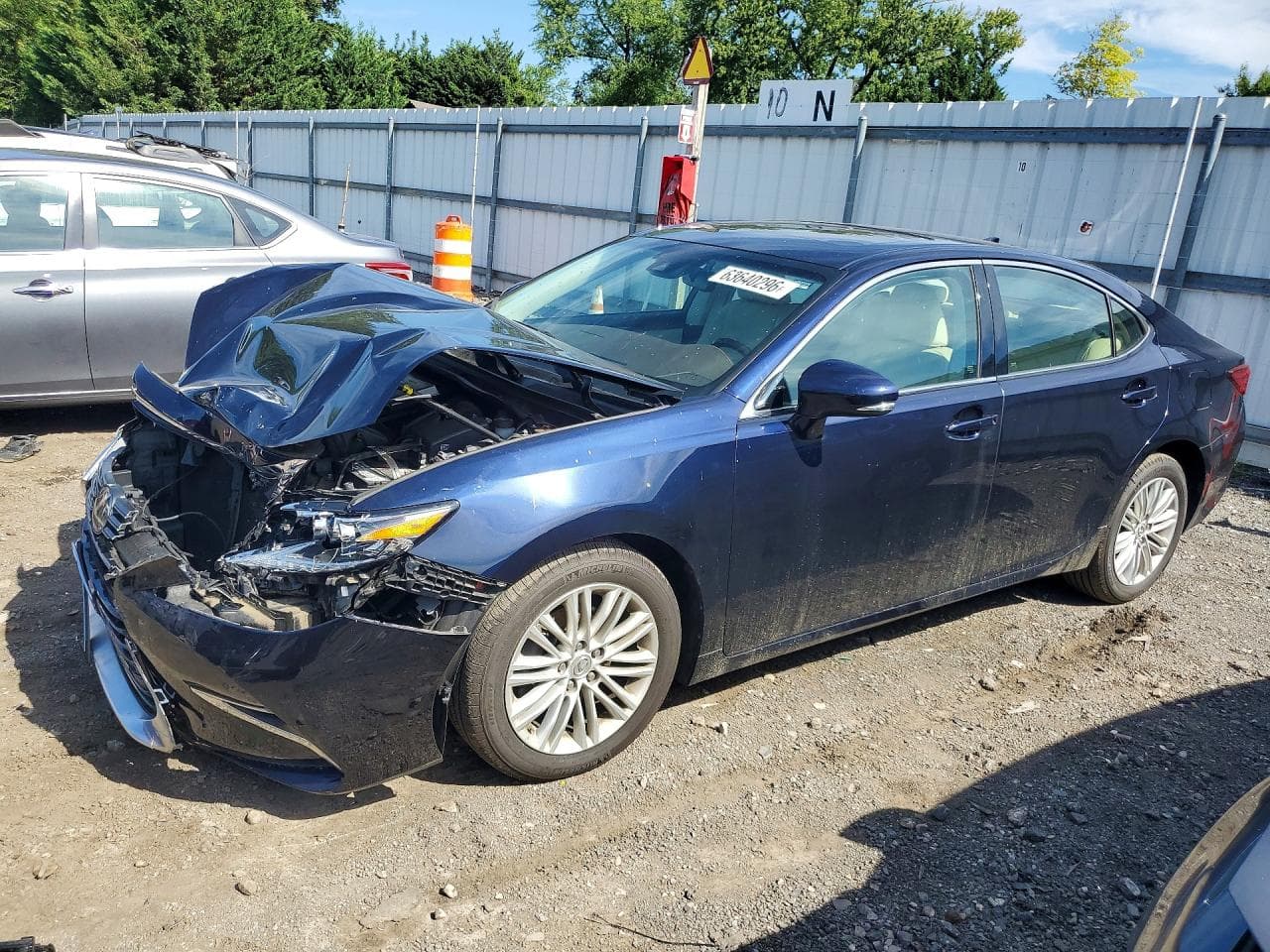 LEXUS ES