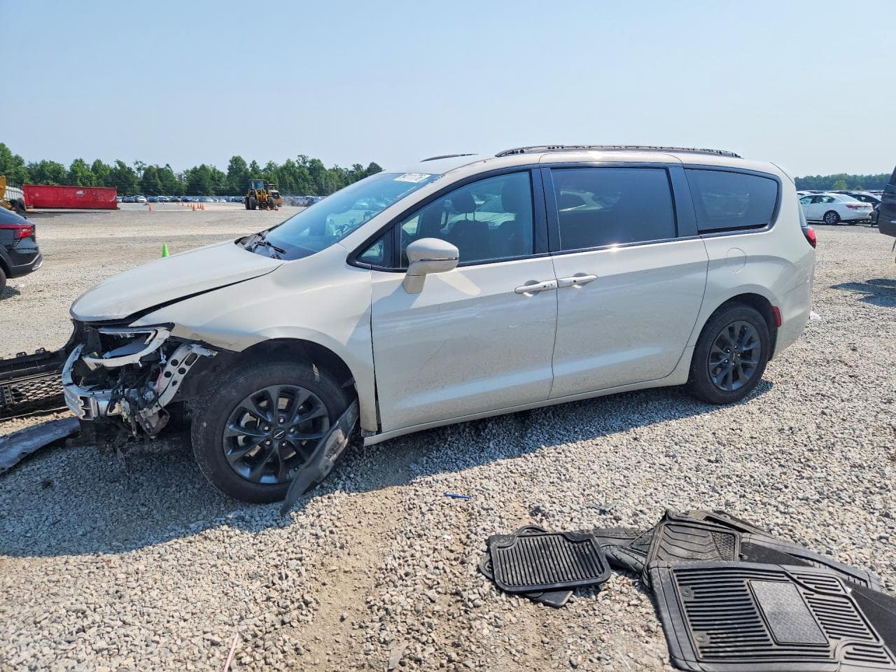 CHRYSLER PACIFICA