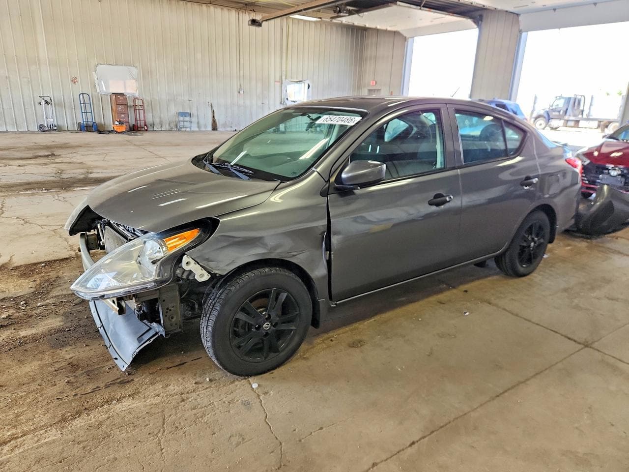 NISSAN VERSA