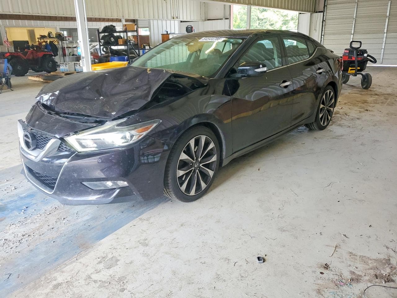 NISSAN MAXIMA