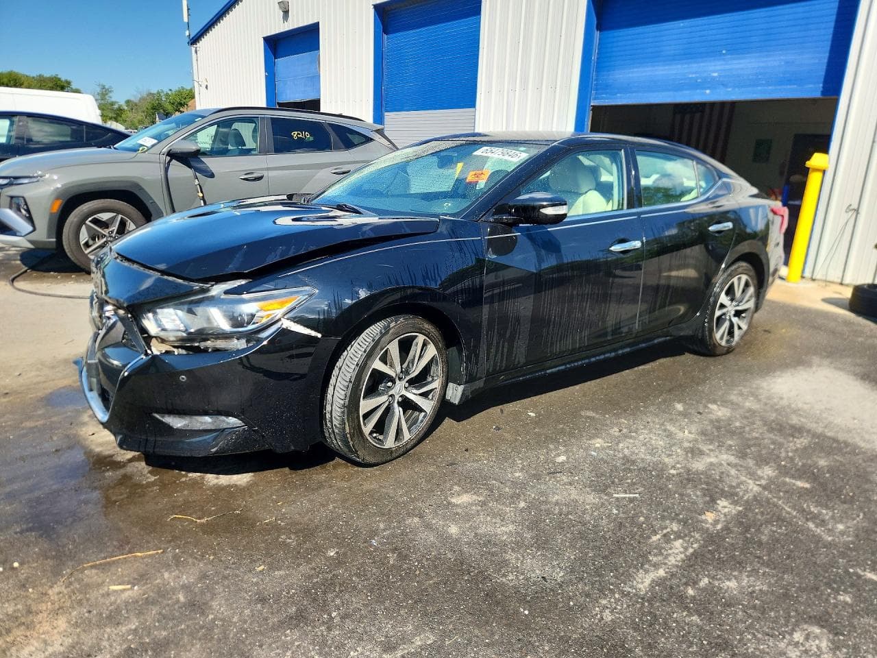 NISSAN MAXIMA