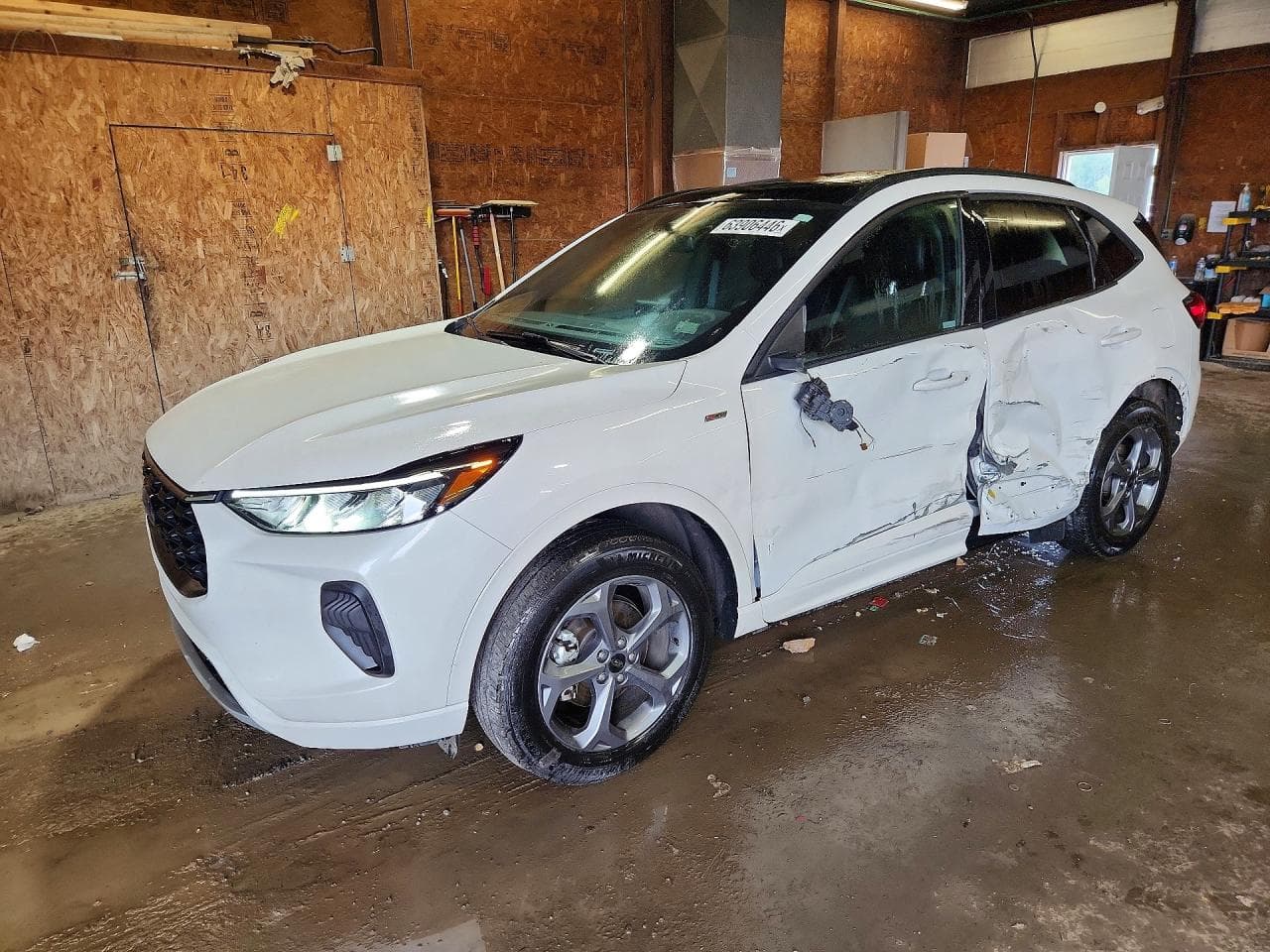 FORD ESCAPE