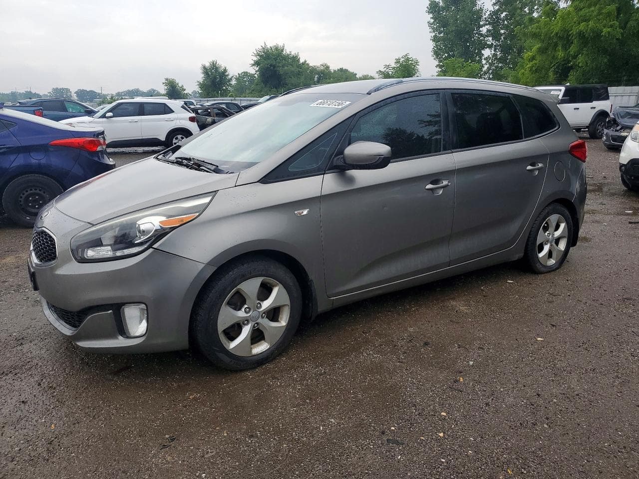 2014 KIA RONDO