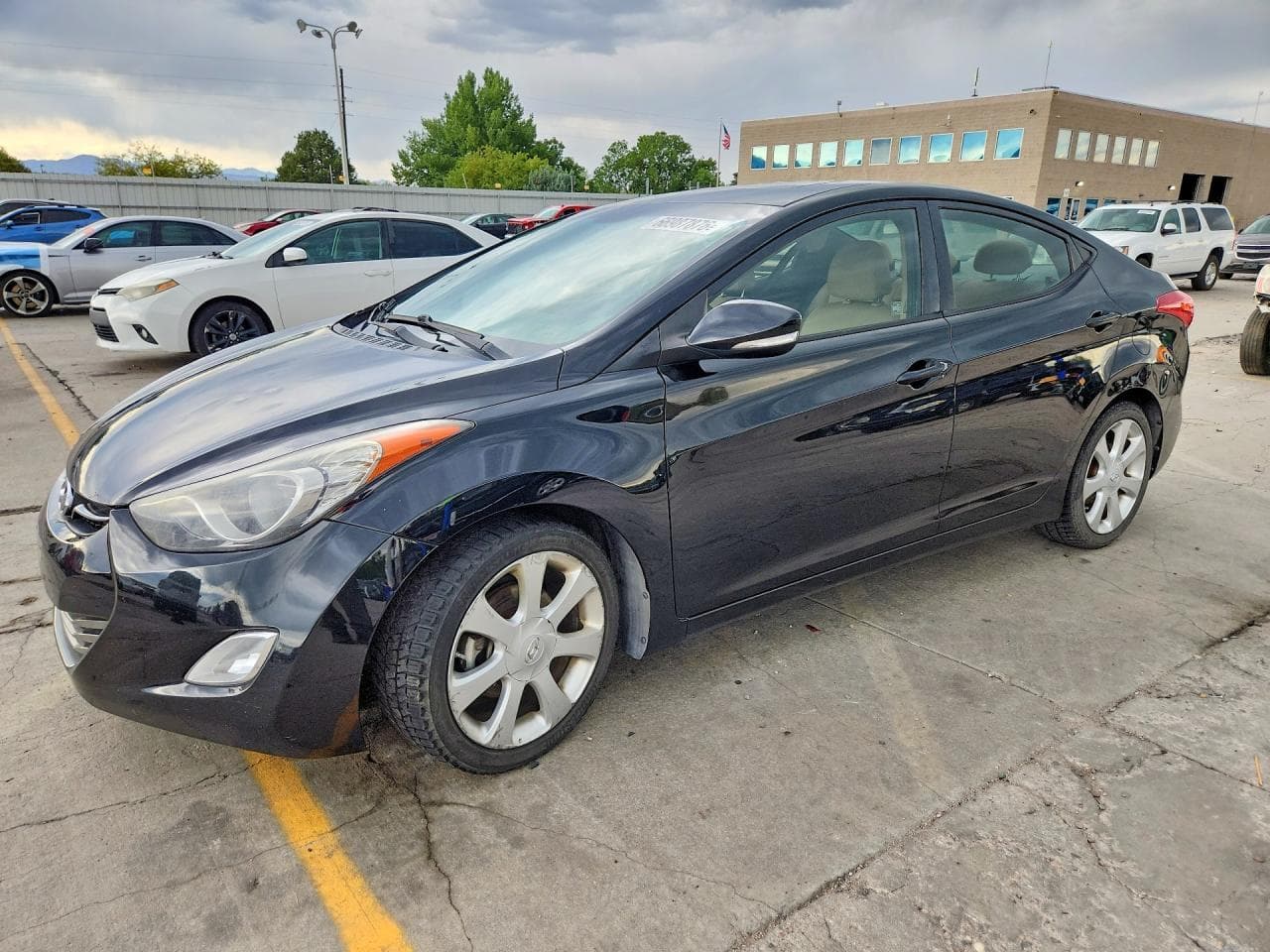 HYUNDAI ELANTRA