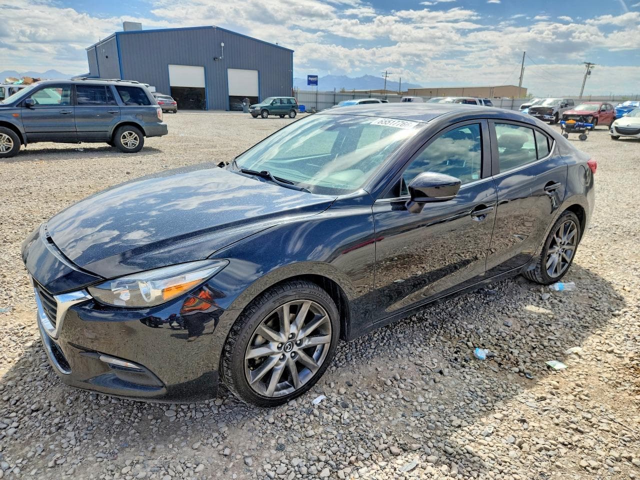 MAZDA 3