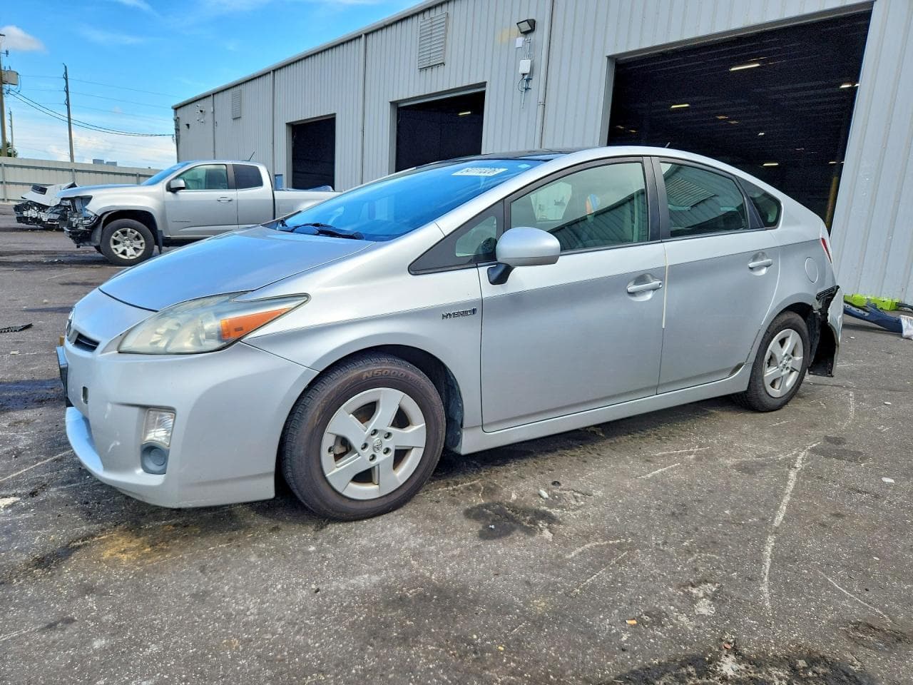 TOYOTA PRIUS