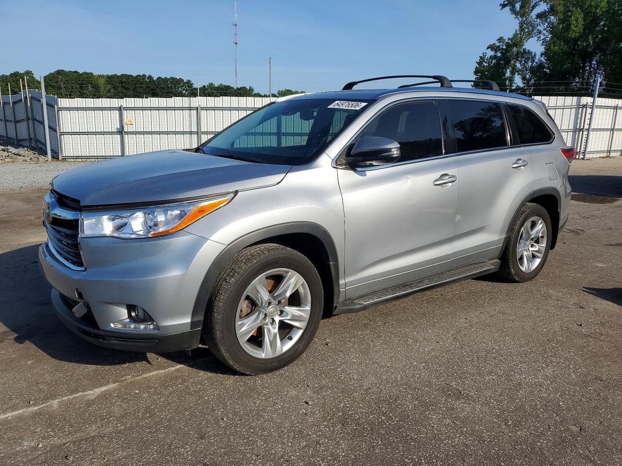 TOYOTA HIGHLANDER