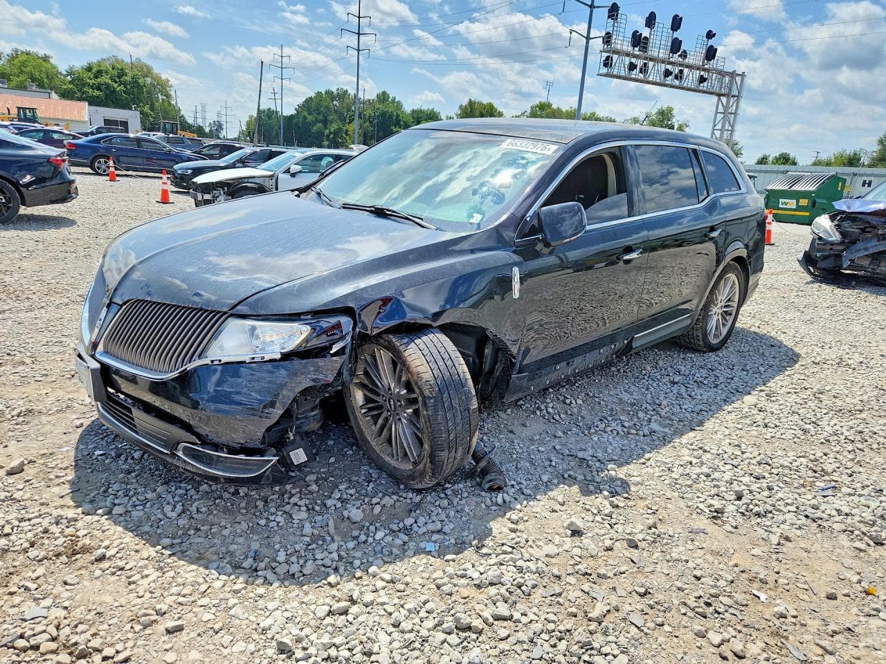 2013 LINCOLN MKT