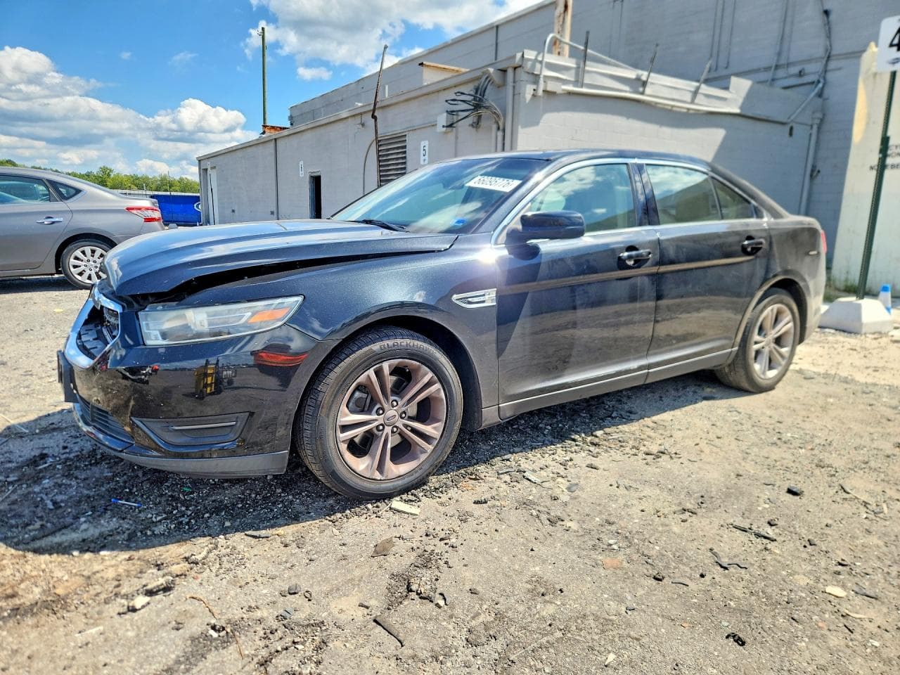 FORD TAURUS