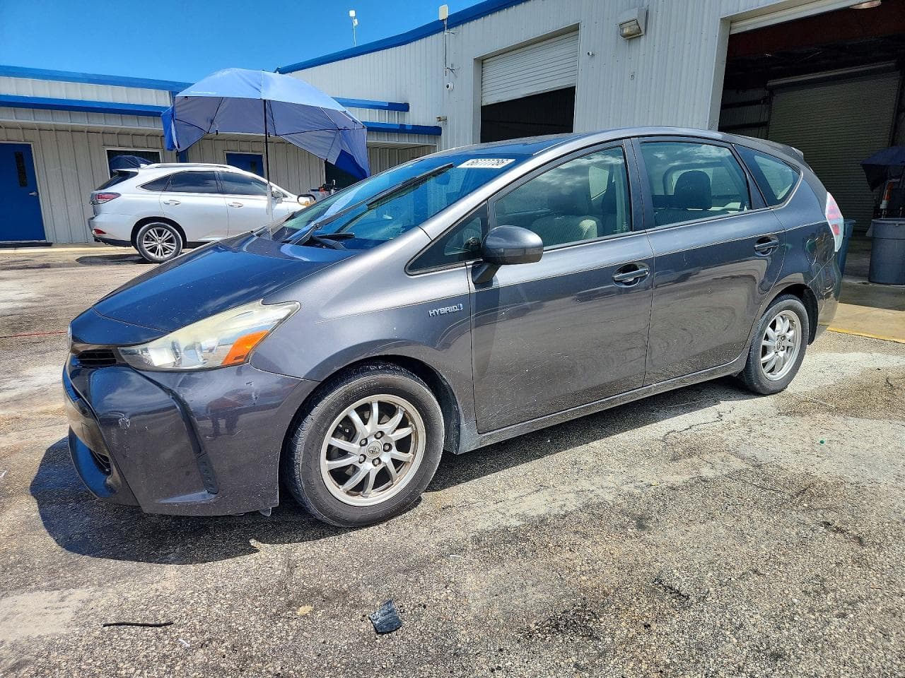 TOYOTA PRIUS V