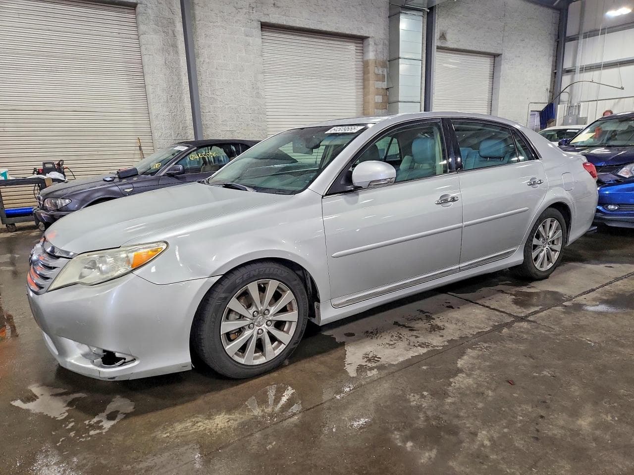 TOYOTA AVALON