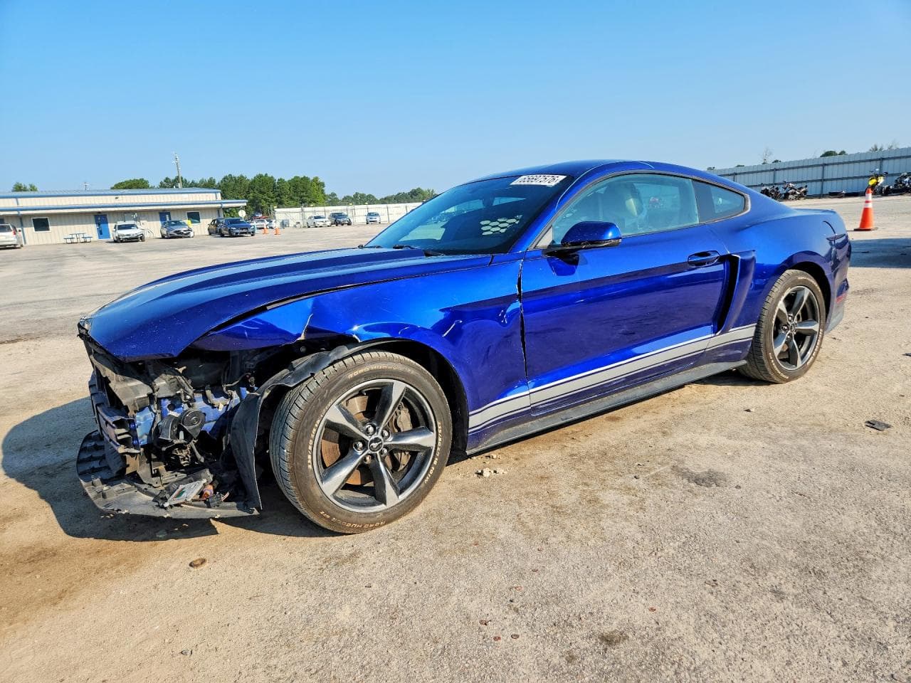 FORD MUSTANG