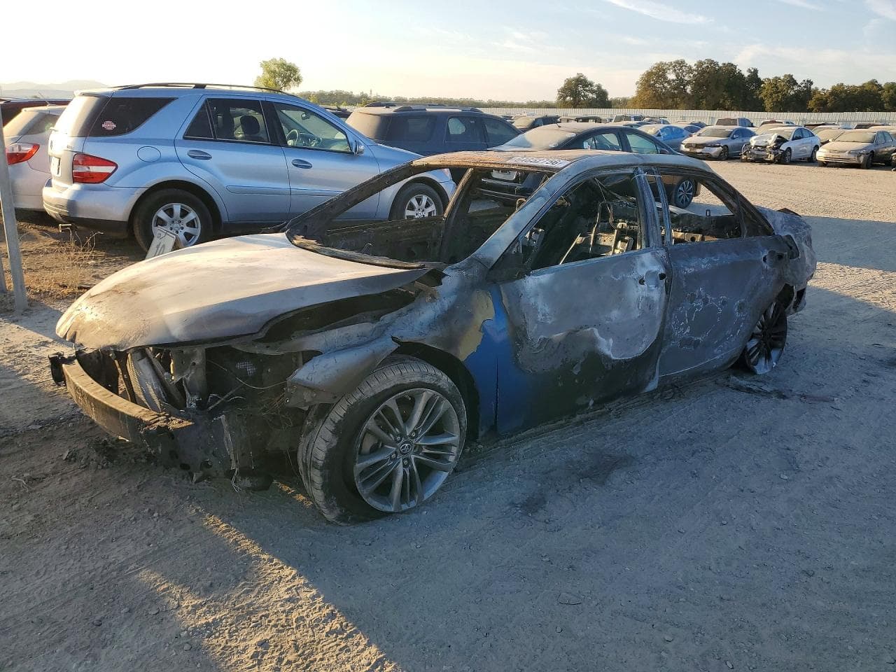 TOYOTA CAMRY
