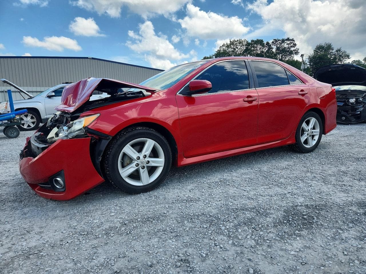 TOYOTA CAMRY