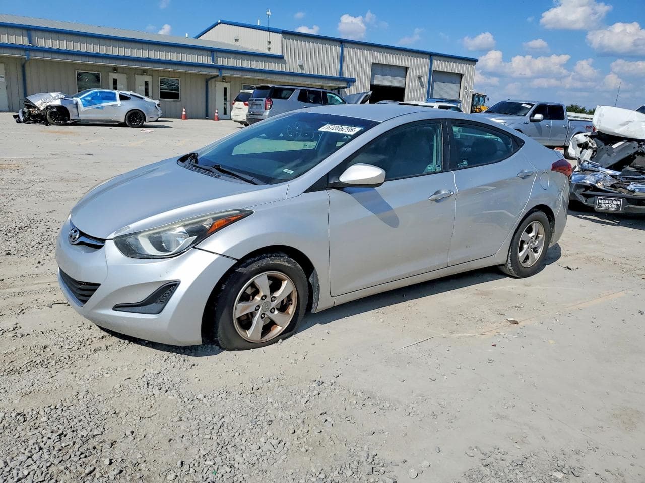 HYUNDAI ELANTRA