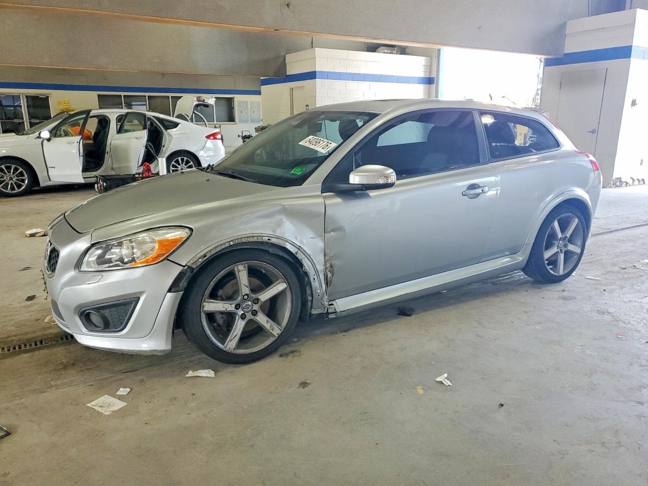 2011 VOLVO C30