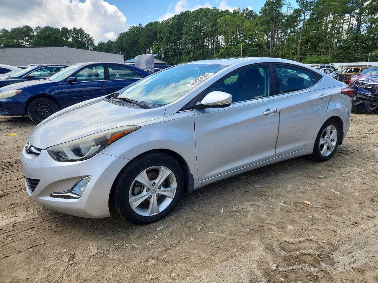 HYUNDAI ELANTRA