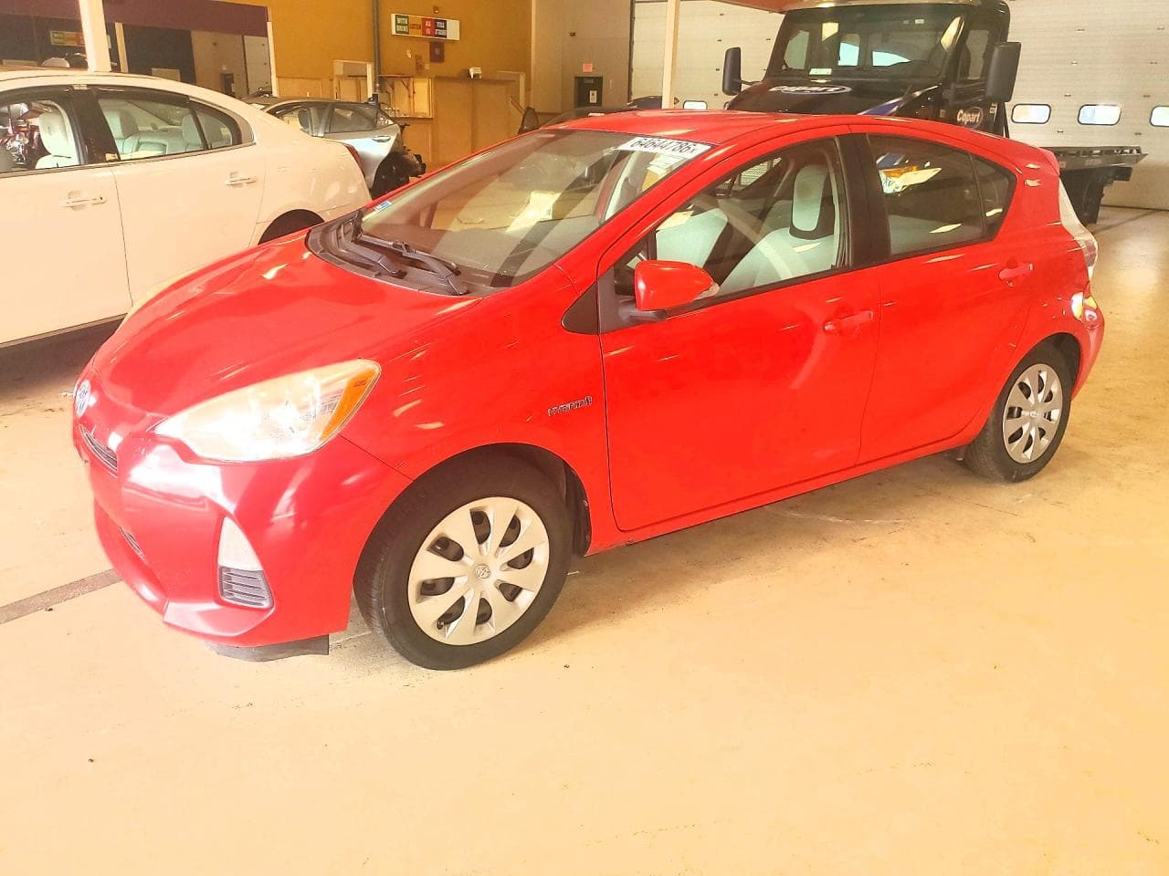 TOYOTA PRIUS C