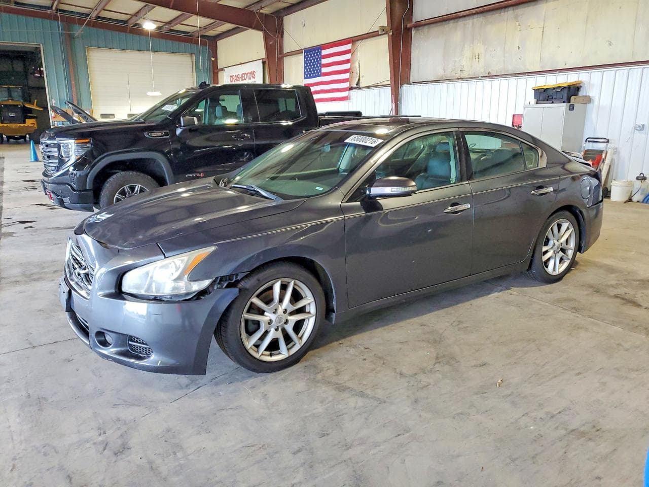 NISSAN MAXIMA