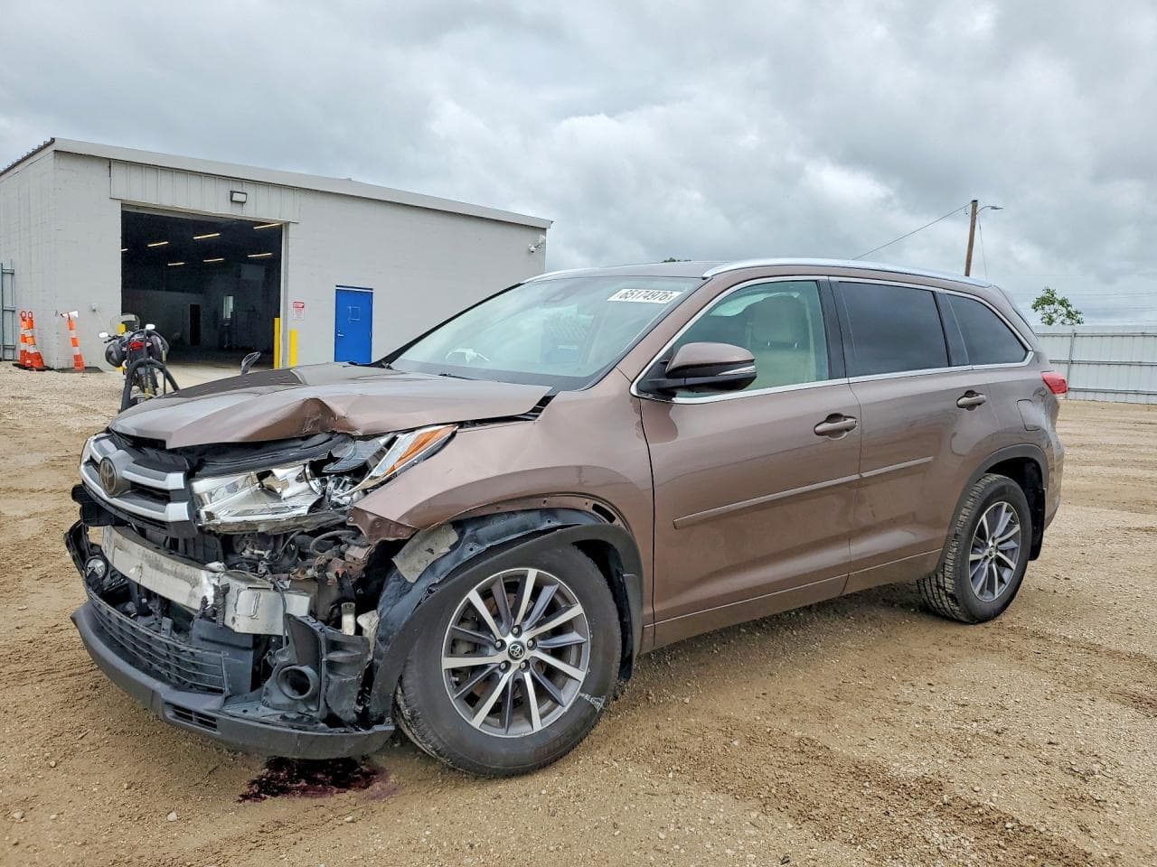 TOYOTA HIGHLANDER