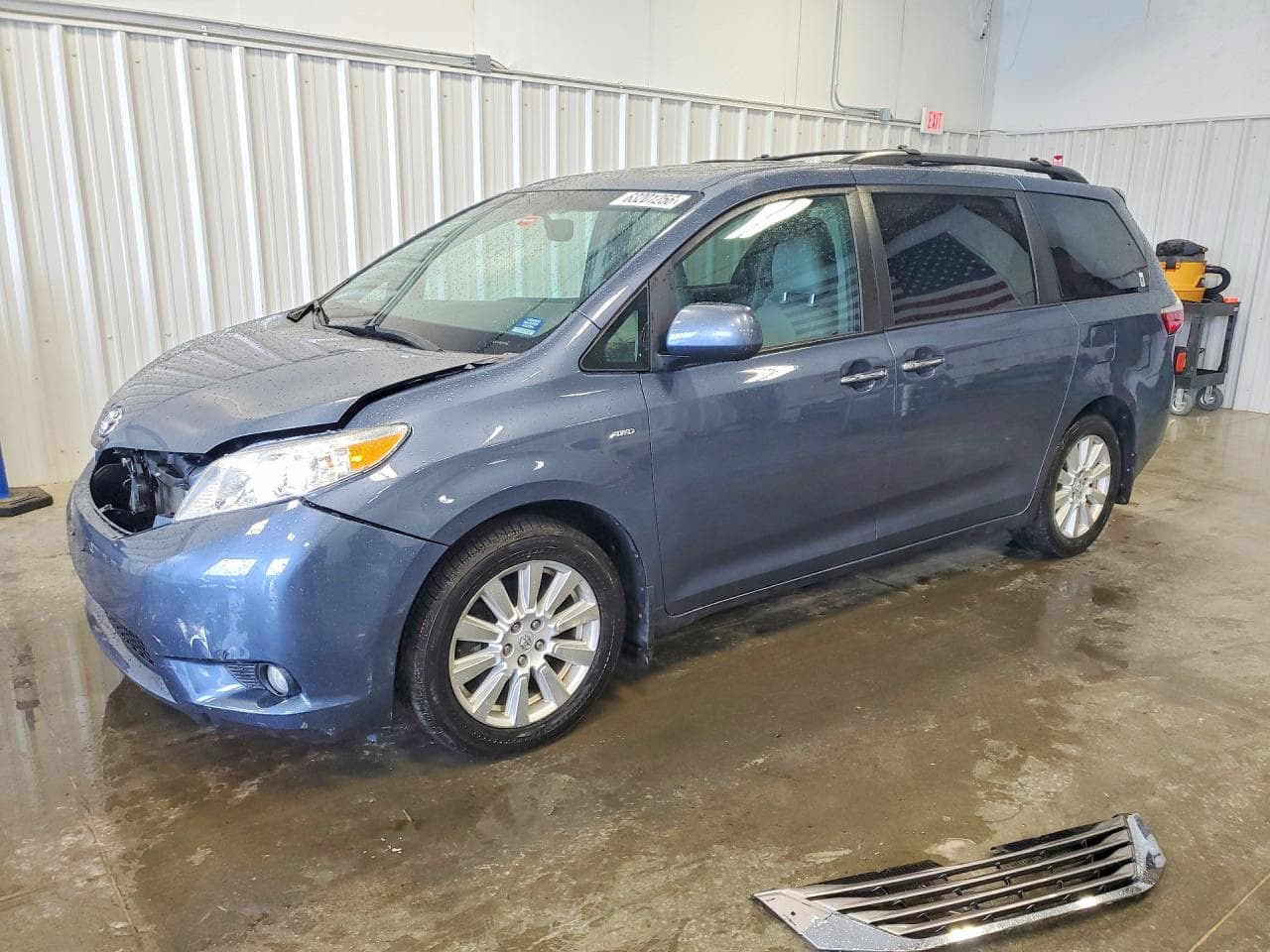 TOYOTA SIENNA