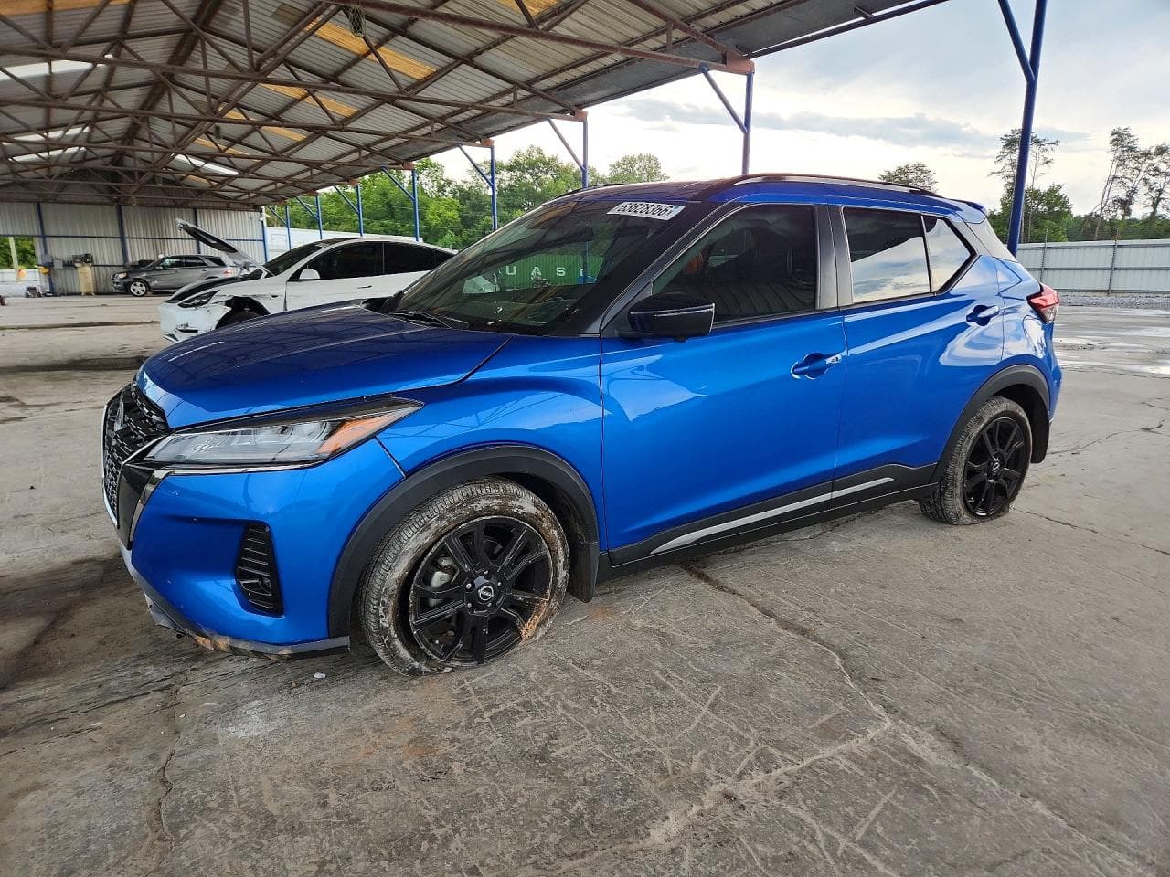2024 NISSAN KICKS