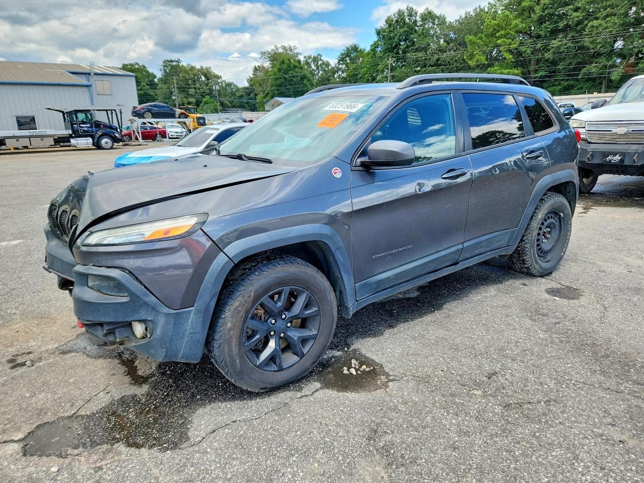 JEEP CHEROKEE