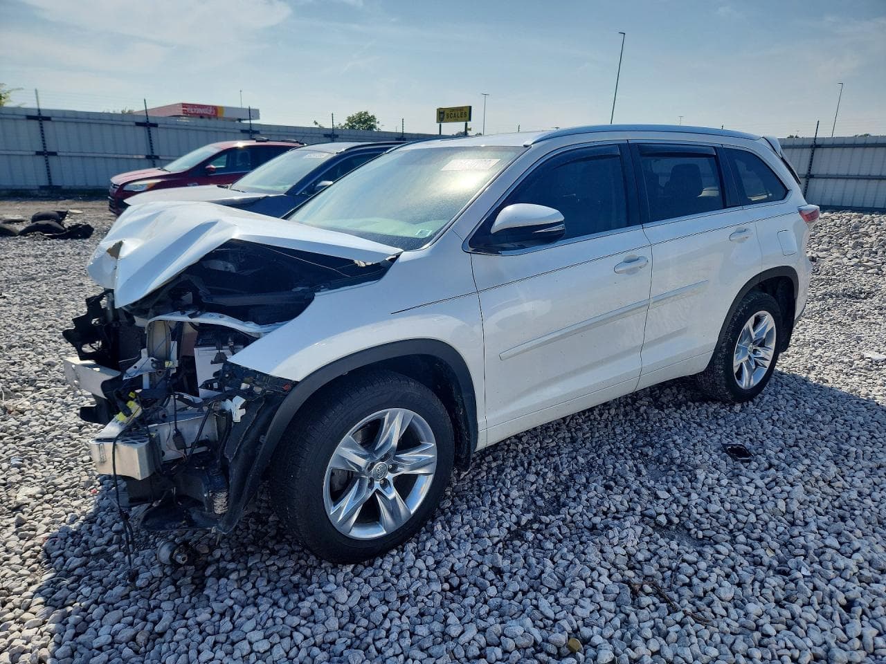 TOYOTA HIGHLANDER