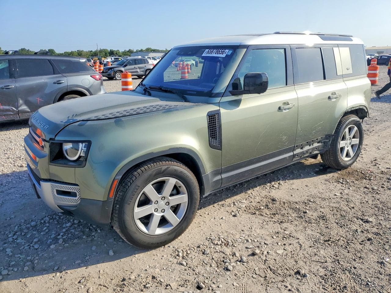 LAND ROVER DEFENDER