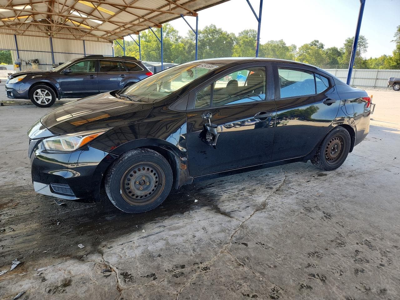 NISSAN VERSA