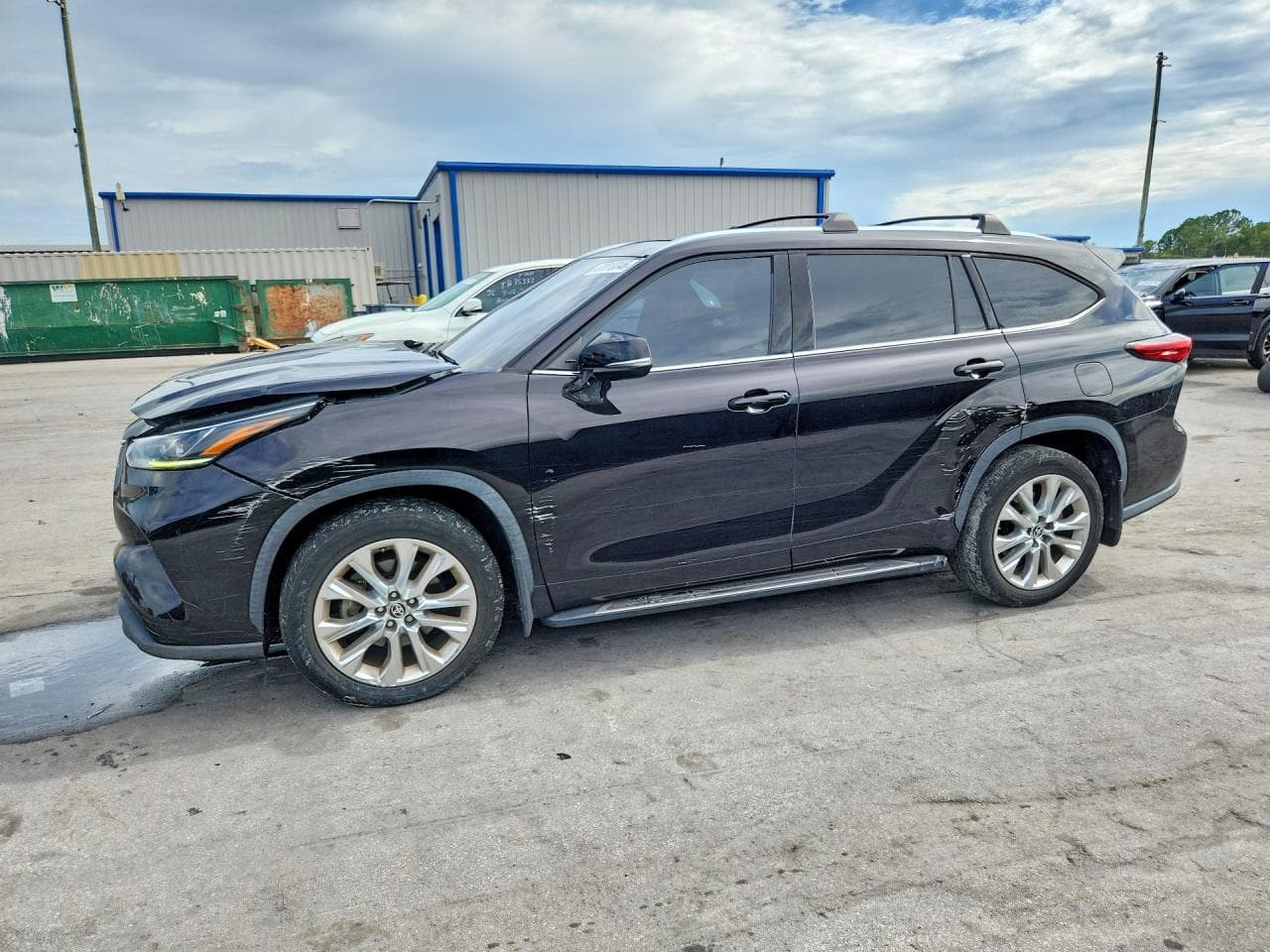 TOYOTA HIGHLANDER