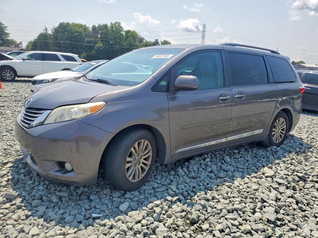 TOYOTA SIENNA