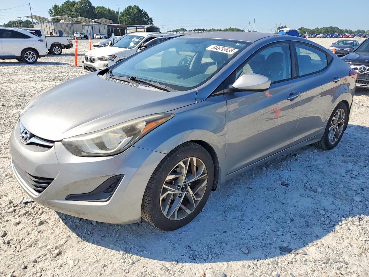 HYUNDAI ELANTRA