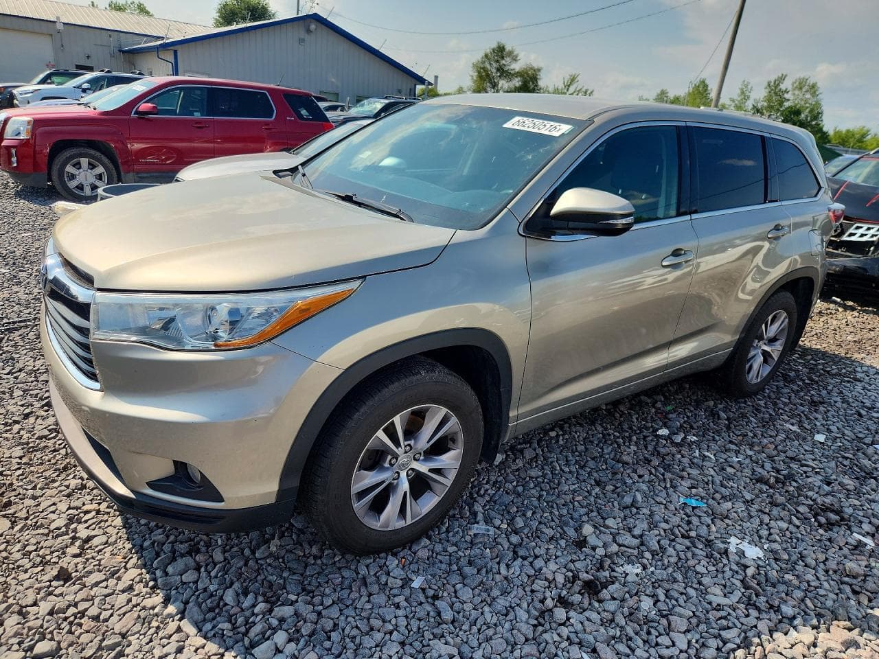 TOYOTA HIGHLANDER