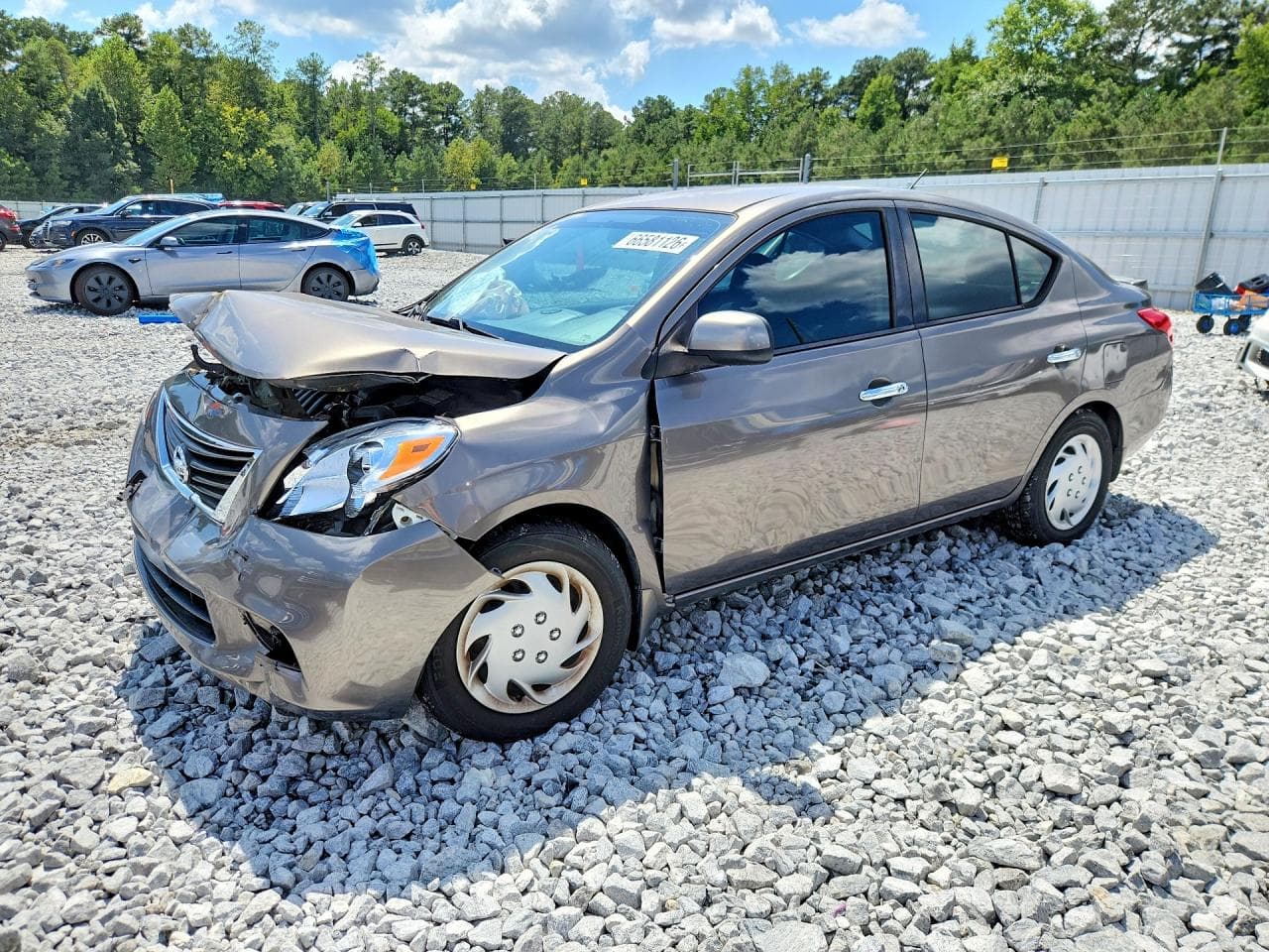 NISSAN VERSA
