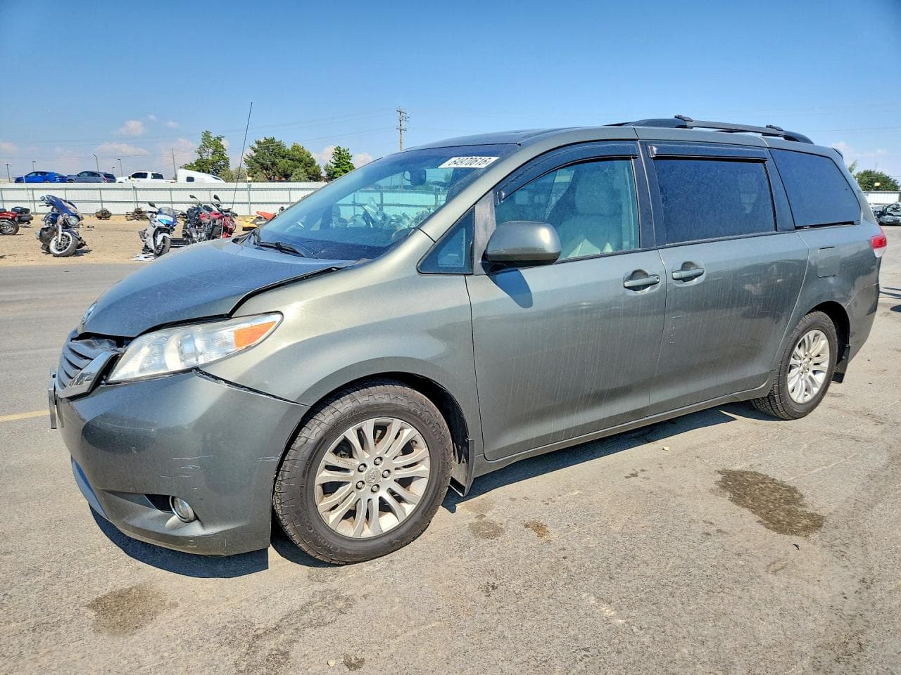 TOYOTA SIENNA