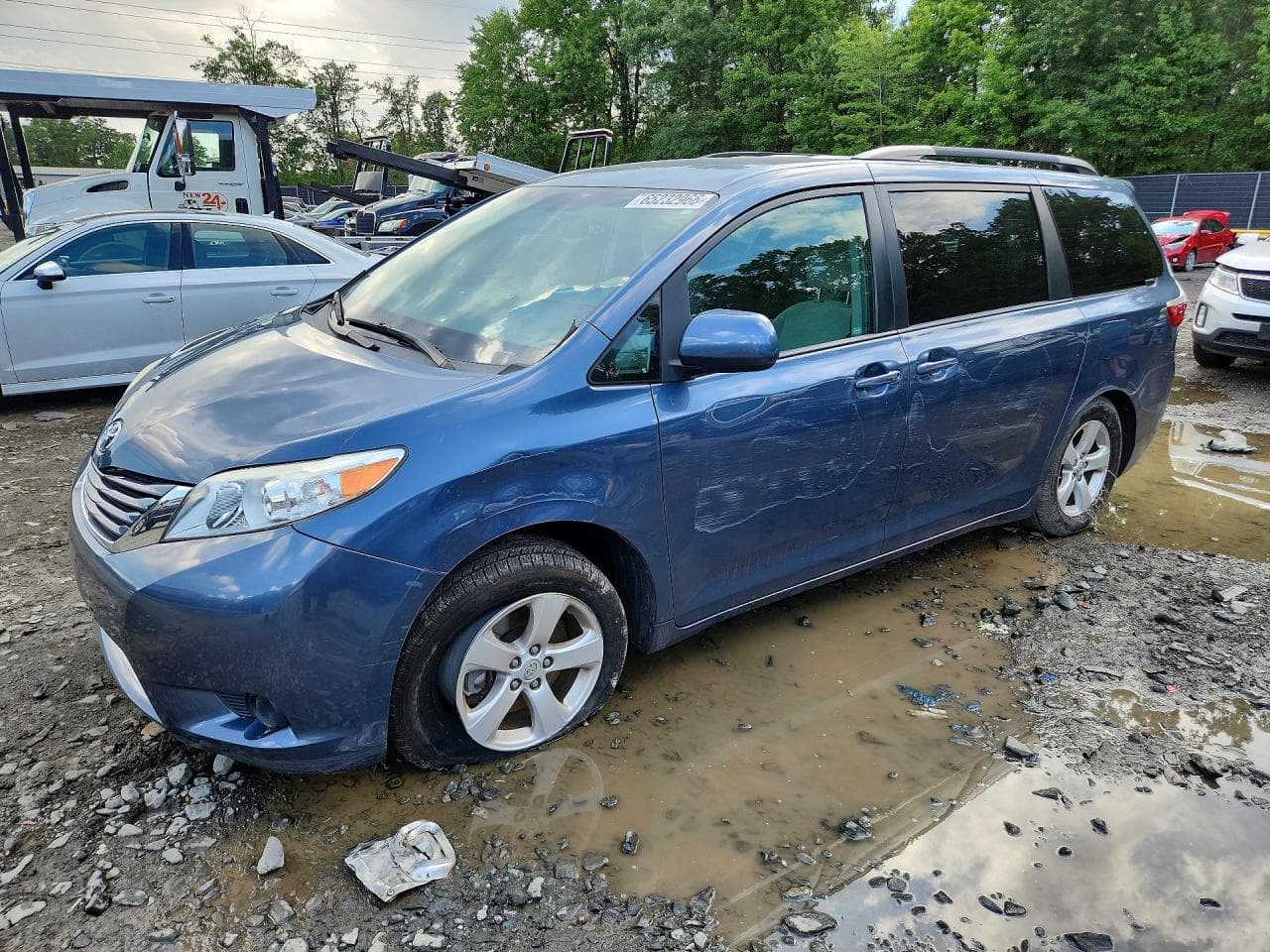 TOYOTA SIENNA