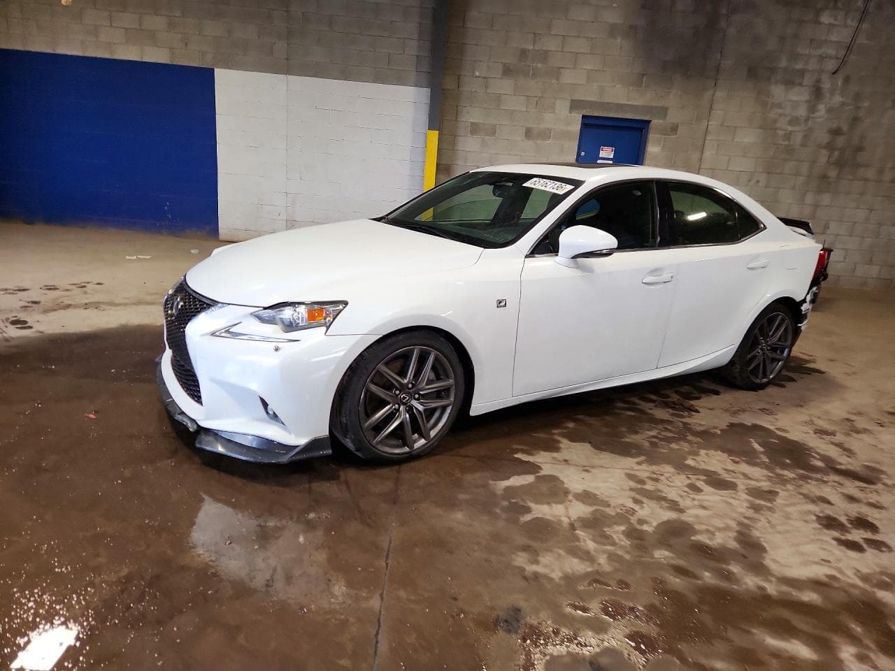 LEXUS IS