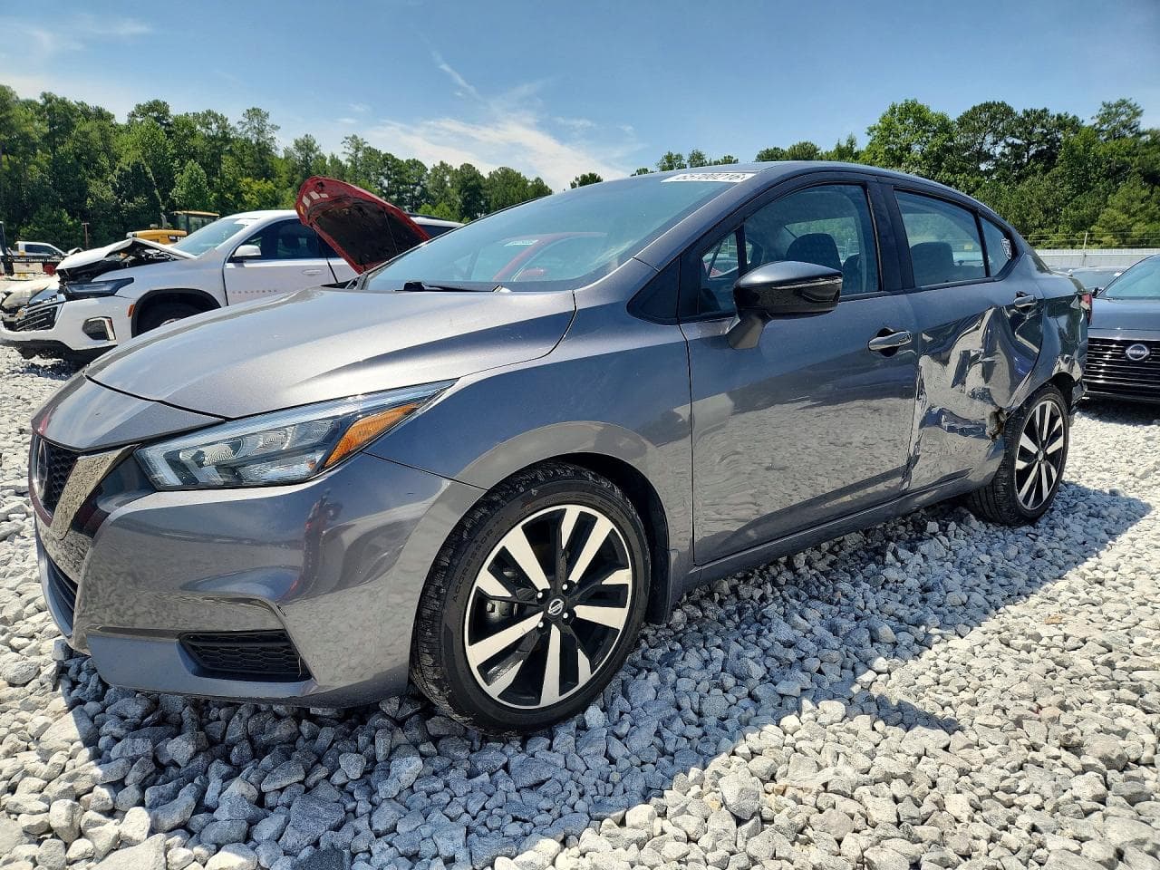 NISSAN VERSA