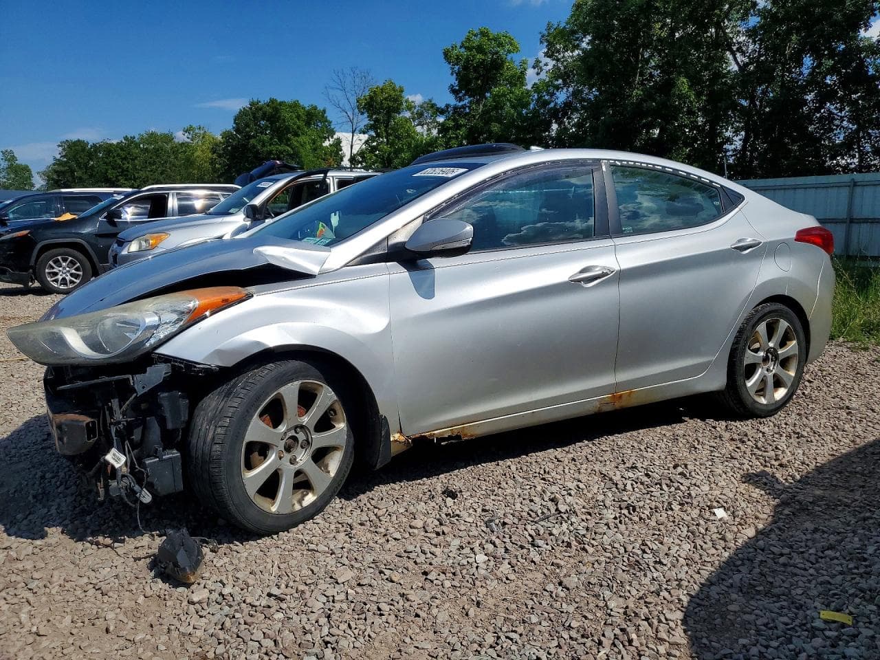 HYUNDAI ELANTRA