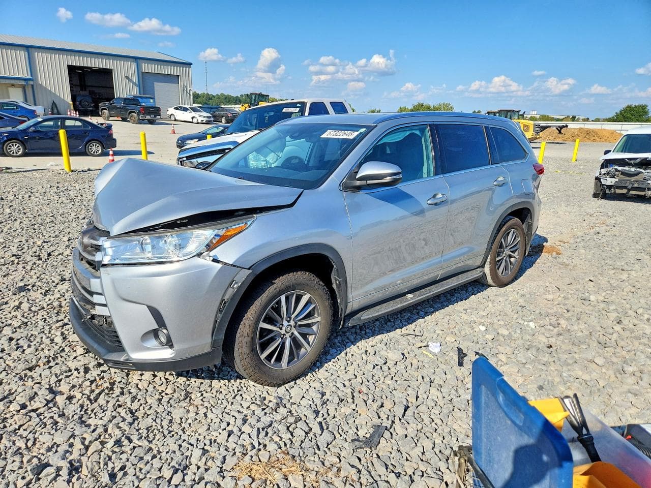 TOYOTA HIGHLANDER