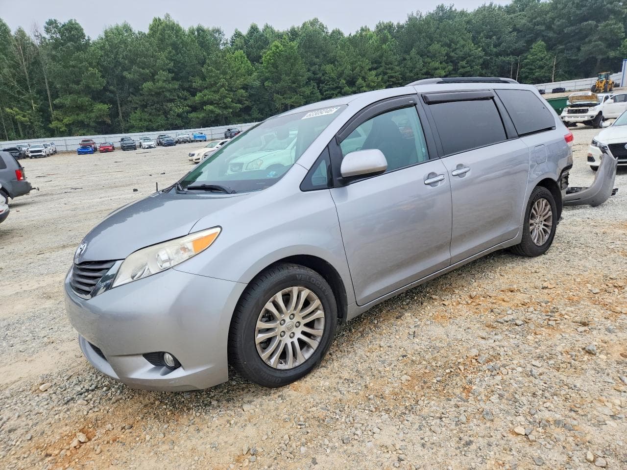 TOYOTA SIENNA