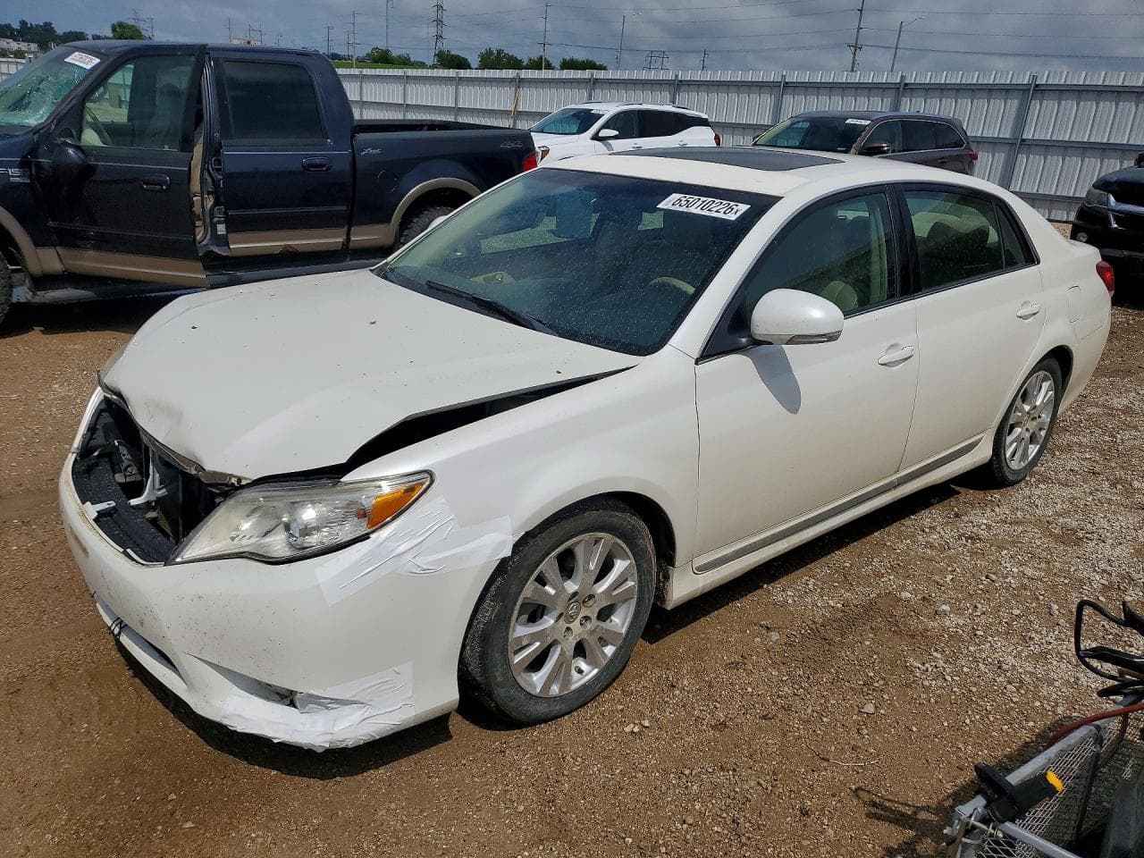 TOYOTA AVALON