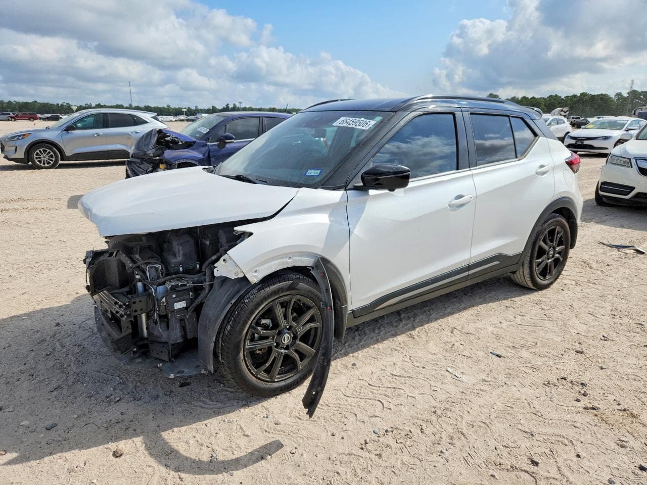 NISSAN KICKS