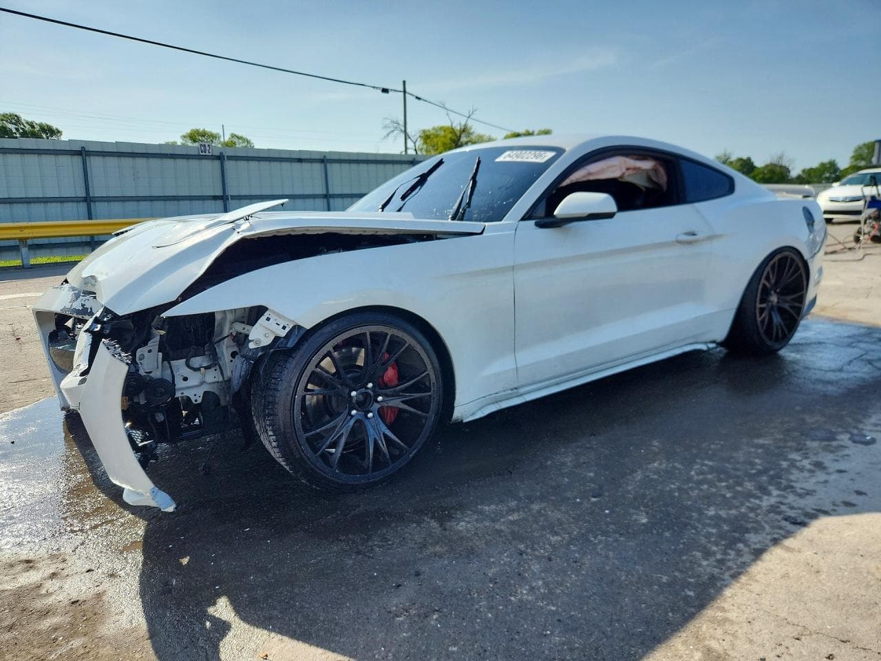 FORD MUSTANG