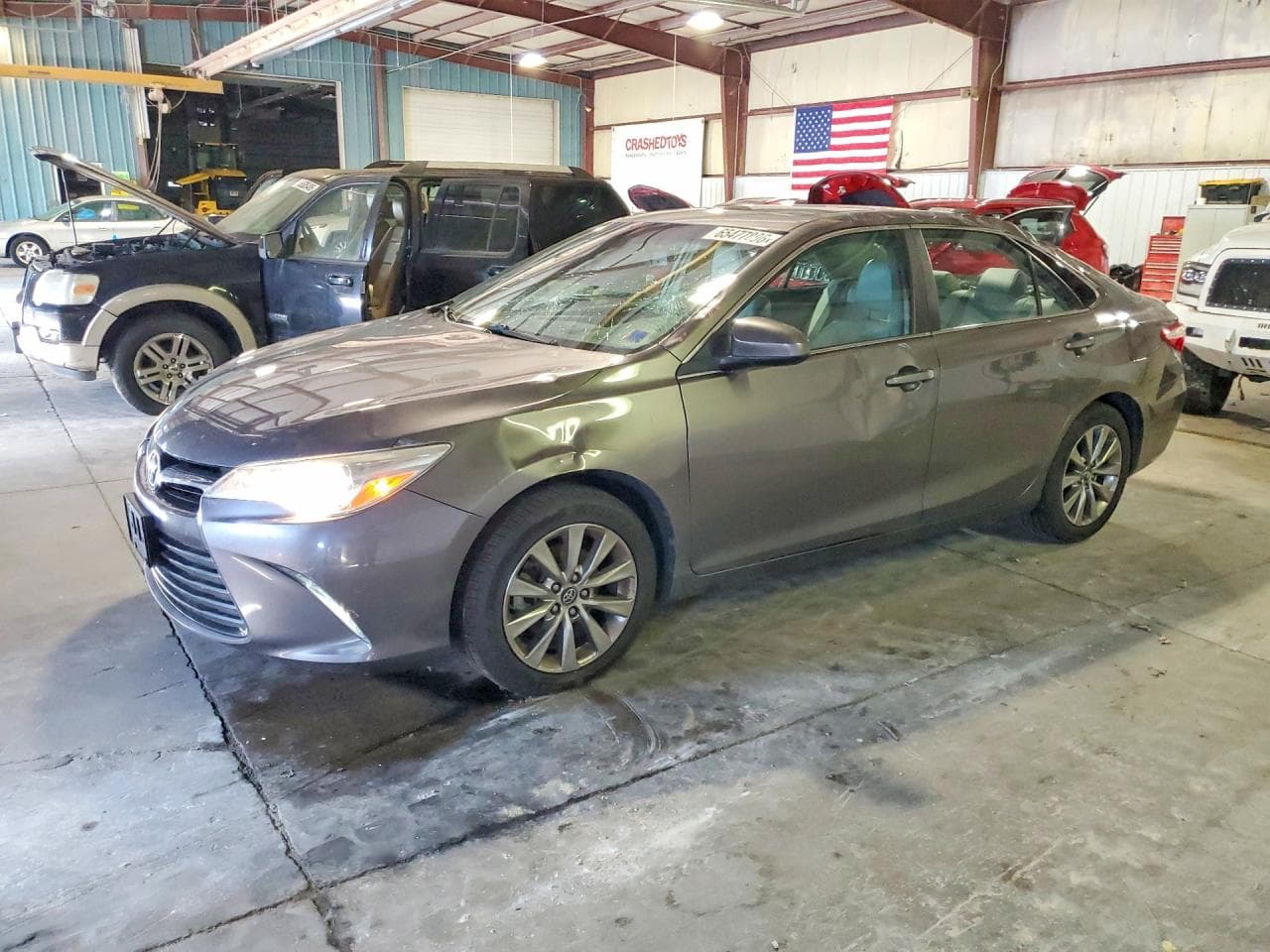 TOYOTA CAMRY