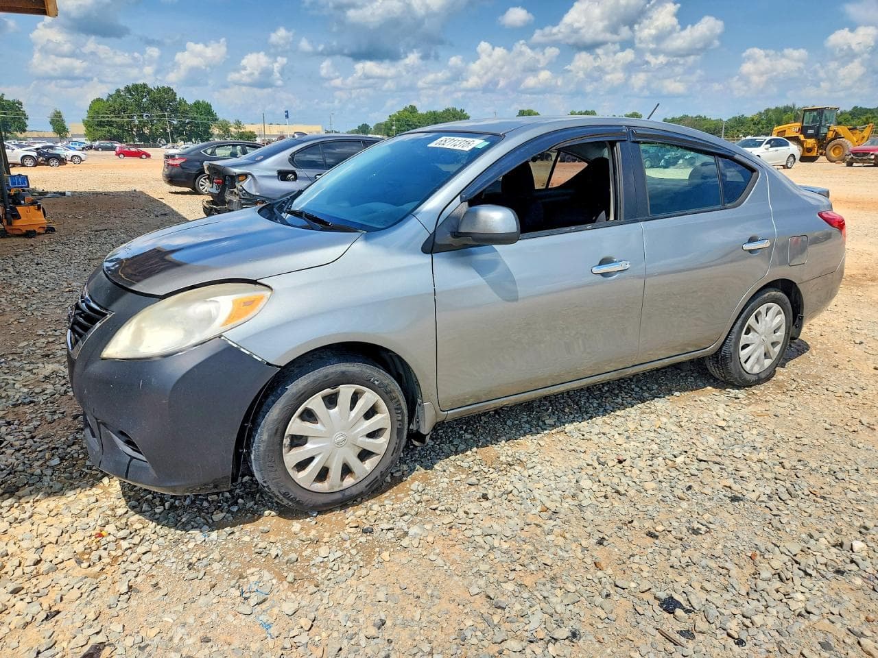 NISSAN VERSA