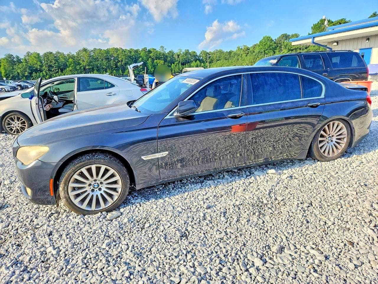 BMW 750